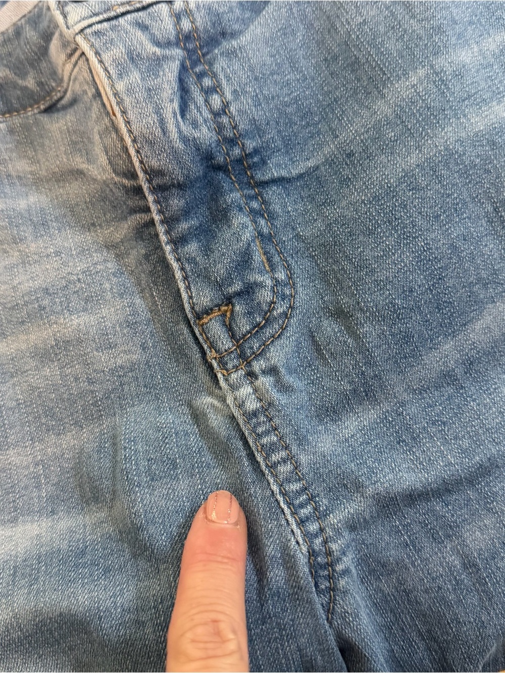 Torrid Vintage Stretch Boyfriend Straight Distressed Light Wash Jeans Size 18R - Picture 16 of 16